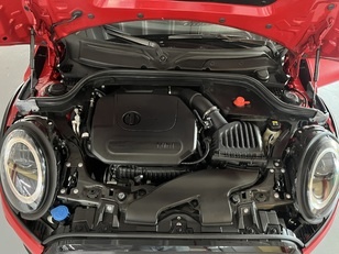 MINI MINI Cooper 5 Puertas 100 kW (136 CV) MINI MINI Cooper 5 Puertas 100 kW (136 CV)