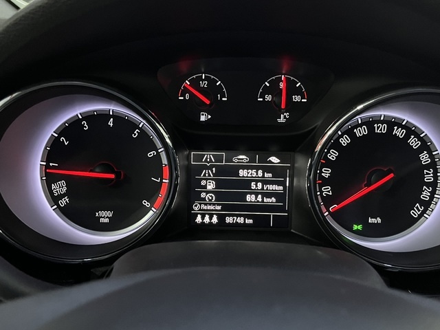 OpelAstra 1.4 Turbo Dynamic 110 kW (150 CV) Vehículo usado en Barcelona - 18 OpelAstra 1.4 Turbo Dynamic 110 kW (150 CV) Vehículo usado en Barcelona - 18