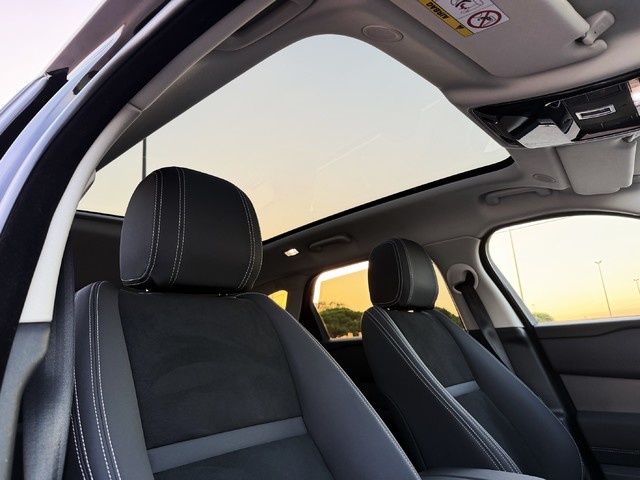 Land RoverRange Rover Velar D240 I4 Standard 4WD Auto 150 kW (204 CV) Vehículo usado en Barcelona - 12