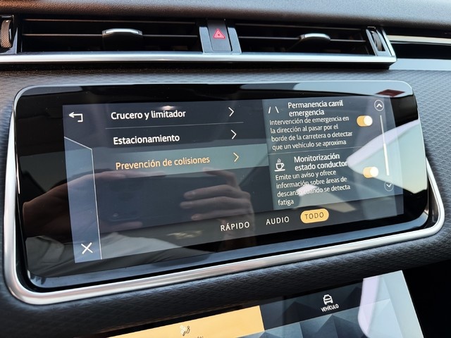 Land RoverRange Rover Velar D240 I4 Standard 4WD Auto 150 kW (204 CV) Vehículo usado en Barcelona - 27