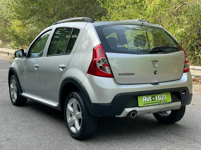 DaciaSandero 1.6 Stepway Music 62 kW (85 CV) Vehículo usado en Barcelona - 8 DaciaSandero 1.6 Stepway Music 62 kW (85 CV) Vehículo usado en Barcelona - 8