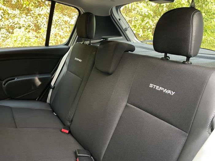 DaciaSandero 1.6 Stepway Music 62 kW (85 CV) Vehículo usado en Barcelona - 12 DaciaSandero 1.6 Stepway Music 62 kW (85 CV) Vehículo usado en Barcelona - 12