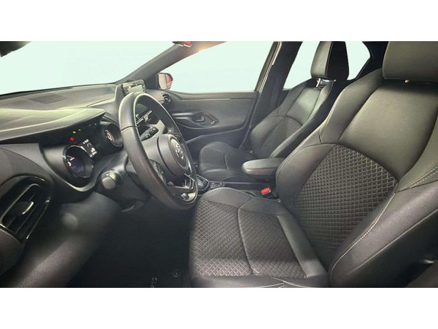 ToyotaYaris 120H Style 85 kW (116 CV) Vehículo usado en Barcelona - 9
