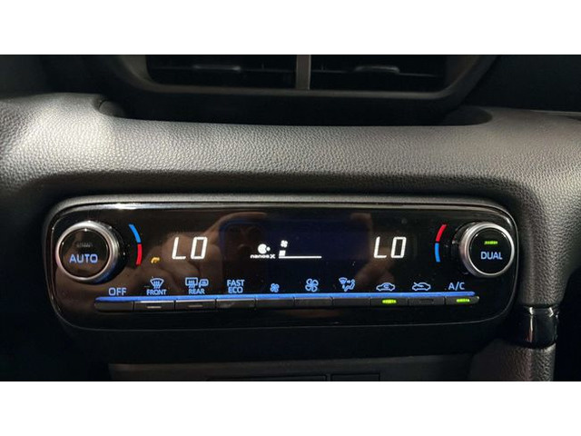 ToyotaYaris 120H Style 85 kW (116 CV) Vehículo usado en Barcelona - 16