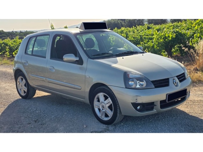 RenaultClio Campus Authentique 1.2 16v 55 kW (75 CV) Vehículo usado en Barcelona - 2 RenaultClio Campus Authentique 1.2 16v 55 kW (75 CV) Vehículo usado en Barcelona - 2