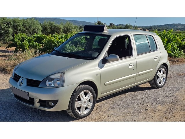 RenaultClio Campus Authentique 1.2 16v 55 kW (75 CV) Vehículo usado en Barcelona - 3