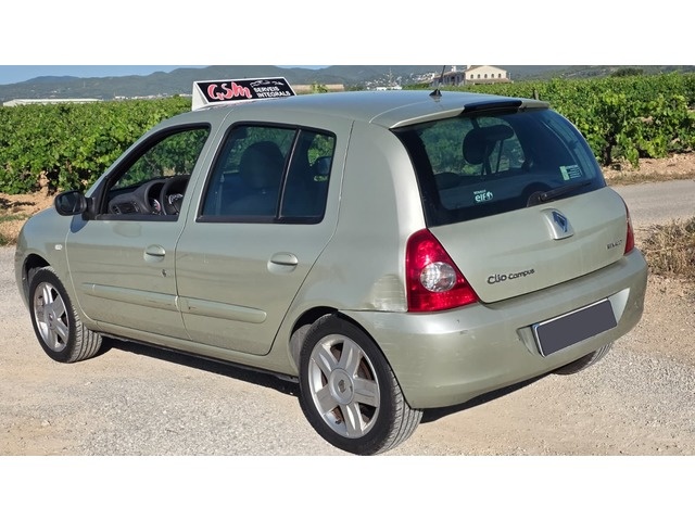 RenaultClio Campus Authentique 1.2 16v 55 kW (75 CV) Vehículo usado en Barcelona - 5
