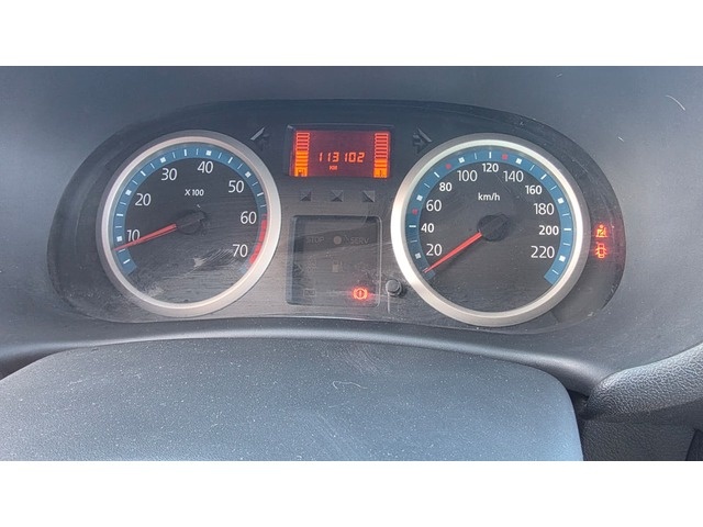 RenaultClio Campus Authentique 1.2 16v 55 kW (75 CV) Vehículo usado en Barcelona - 7 RenaultClio Campus Authentique 1.2 16v 55 kW (75 CV) Vehículo usado en Barcelona - 7