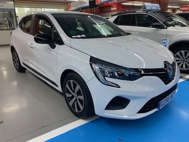 RenaultClio Equilibre Blue dCi 74 kW (100 CV) Vehículo usado en Barcelona - 3