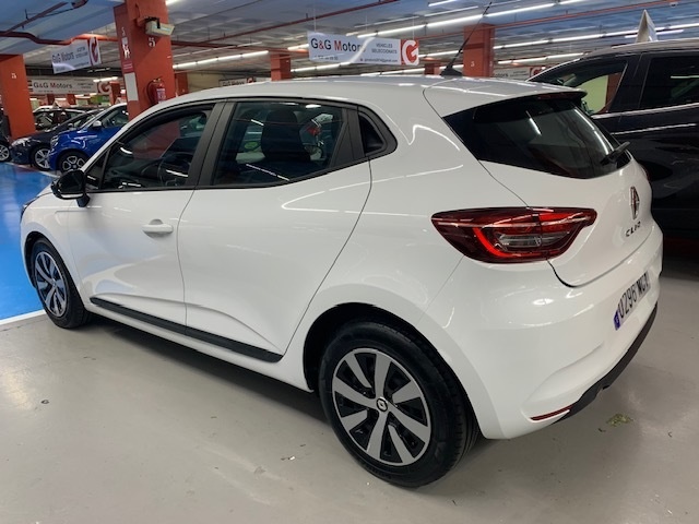RenaultClio Equilibre Blue dCi 74 kW (100 CV) Vehículo usado en Barcelona - 4