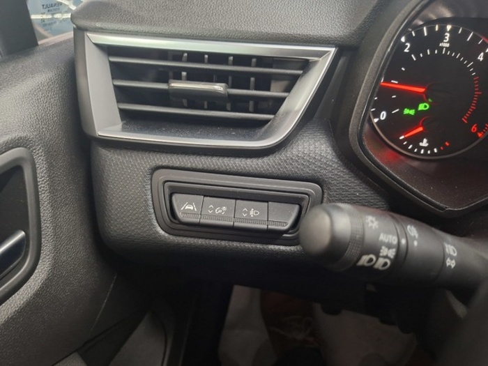 RenaultClio Equilibre Blue dCi 74 kW (100 CV) Vehículo usado en Barcelona - 10 RenaultClio Equilibre Blue dCi 74 kW (100 CV) Vehículo usado en Barcelona - 10