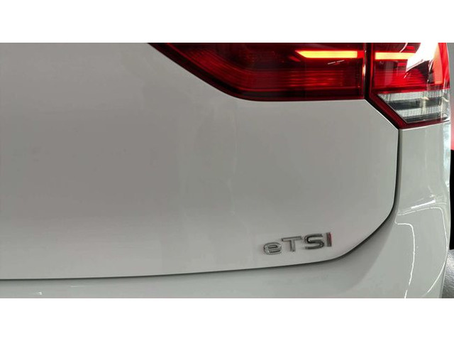 VolkswagenGolf Life 1.0 eTSI 81 kW (110 CV) DSG Vehículo usado en Barcelona - 23