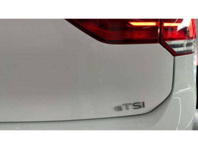 Volkswagen Golf Life 1.0 eTSI 81 kW (110 CV) DSG Volkswagen Golf Life 1.0 eTSI 81 kW (110 CV) DSG