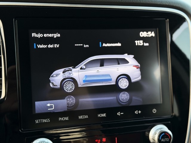 MitsubishiOutlander 2.4 PHEV Kaiteki 4WD Auto 165 kW (224 CV) Vehículo usado en Barcelona - 26