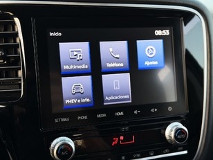 Mitsubishi Outlander 2.4 PHEV Kaiteki 4WD Auto 165 kW (224 CV)