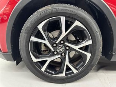 Toyota C-HR 180H Advance Luxury 135 kW (184 CV) Toyota C-HR 180H Advance Luxury 135 kW (184 CV)