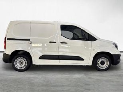 Opel Combo Cargo 1.5 TD Express L H1 650kg 75 kW (102 CV) Opel Combo Cargo 1.5 TD Express L H1 650kg 75 kW (102 CV)