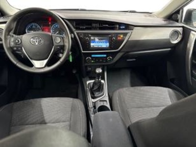 Toyota Auris 90D Active 66 kW (90 CV) Toyota Auris 90D Active 66 kW (90 CV)