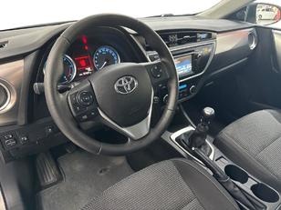 Toyota Auris 90D Active 66 kW (90 CV)