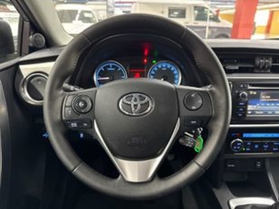 Toyota Auris 90D Active 66 kW (90 CV) Toyota Auris 90D Active 66 kW (90 CV)