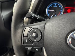 Toyota Auris 90D Active 66 kW (90 CV)
