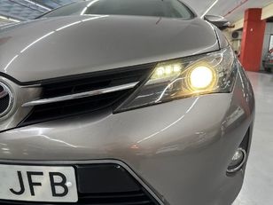 Toyota Auris 90D Active 66 kW (90 CV)