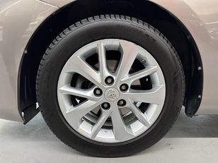 Toyota Auris 90D Active 66 kW (90 CV)