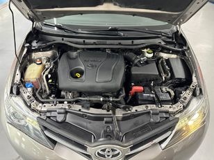 Toyota Auris 90D Active 66 kW (90 CV)