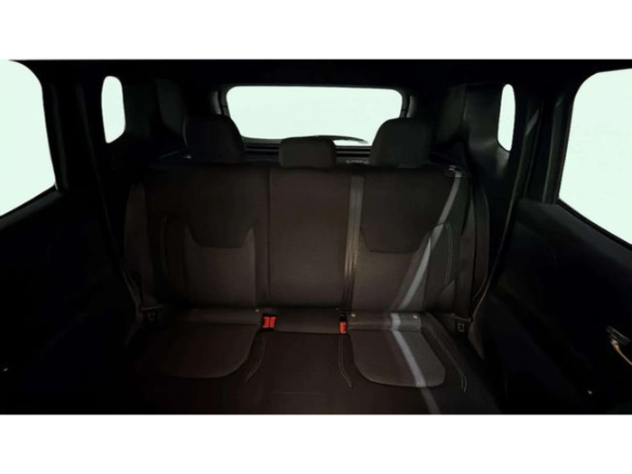 JeepRenegade 1.0G 80 Aniversario 4x2 88 kW (120 CV) Vehículo usado en Barcelona - 8 JeepRenegade 1.0G 80 Aniversario 4x2 88 kW (120 CV) Vehículo usado en Barcelona - 8