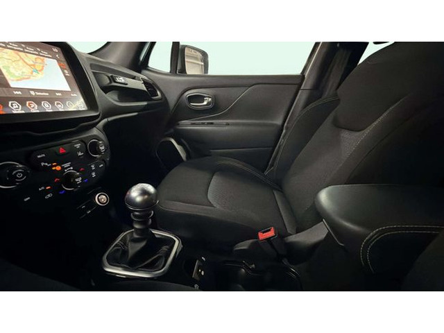 JeepRenegade 1.0G 80 Aniversario 4x2 88 kW (120 CV) Vehículo usado en Barcelona - 12