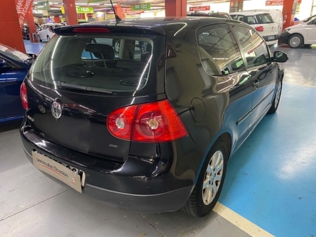 VolkswagenGolf 1.9 TDI iGolf 77 kW (105 CV) Vehículo usado en Barcelona - 2