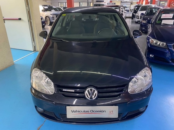 VolkswagenGolf 1.9 TDI iGolf 77 kW (105 CV) Vehículo usado en Barcelona - 5 VolkswagenGolf 1.9 TDI iGolf 77 kW (105 CV) Vehículo usado en Barcelona - 5