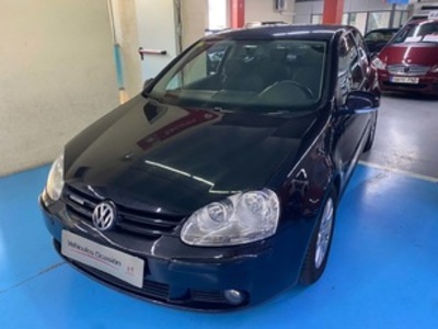 Volkswagen Golf 1.9 TDI iGolf 77 kW (105 CV) Volkswagen Golf 1.9 TDI iGolf 77 kW (105 CV)