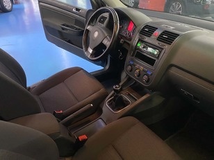 Volkswagen Golf 1.9 TDI iGolf 77 kW (105 CV)