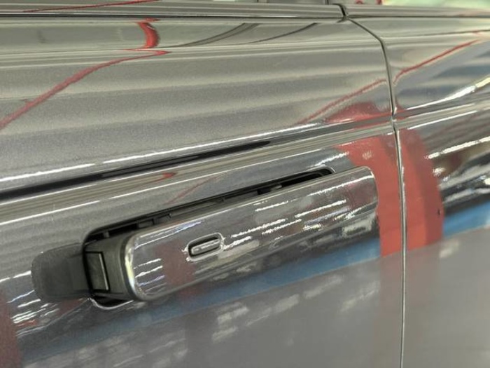 Land RoverRange Rover Velar 2.0 I4 PHEV S 4WD Auto 297 kW (404 CV) Vehículo usado en Barcelona - 7 Land RoverRange Rover Velar 2.0 I4 PHEV S 4WD Auto 297 kW (404 CV) Vehículo usado en Barcelona - 7