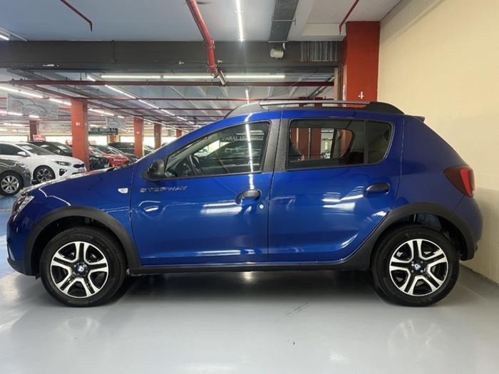 DaciaSandero Stepway Essential TCE 74 kW (100 CV) GLP KM0 en Barcelona - 4 DaciaSandero Stepway Essential TCE 74 kW (100 CV) GLP KM0 en Barcelona - 4