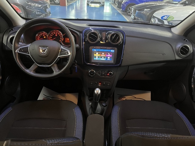 DaciaSandero Stepway Essential TCE 74 kW (100 CV) GLP KM0 en Barcelona - 11