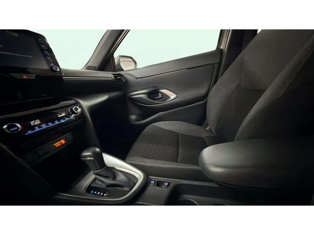 ToyotaYaris 120H Business Plus 85 kW (116 CV) Vehículo usado en Barcelona - 14