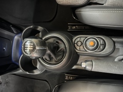 MINI MINI Cooper 100 kW (136 CV) MINI MINI Cooper 100 kW (136 CV)