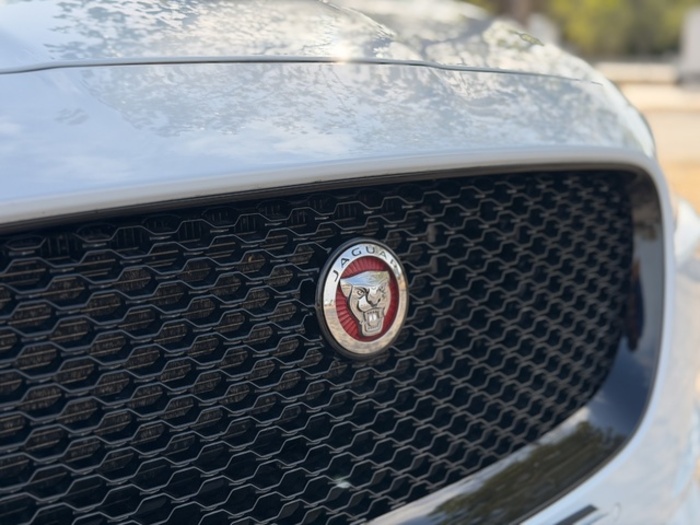 JaguarF-PACE 3.0L TDV6 R-Sport AWD Auto 221 kW (300 CV) Vehículo usado en Barcelona - 28 JaguarF-PACE 3.0L TDV6 R-Sport AWD Auto 221 kW (300 CV) Vehículo usado en Barcelona - 28