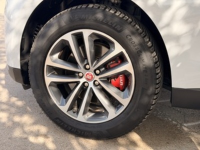 Jaguar F-PACE 3.0L TDV6 R-Sport AWD Auto 221 kW (300 CV) Jaguar F-PACE 3.0L TDV6 R-Sport AWD Auto 221 kW (300 CV)