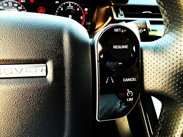 Land RoverRange Rover Velar D180 R-Dynamic SE 4WD Auto 132 kW (180 CV) Vehículo usado en Barcelona - 20