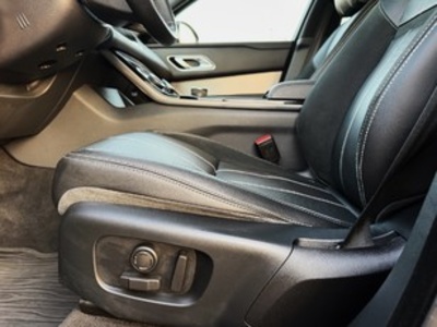 Land Rover Range Rover Velar D180 R-Dynamic SE 4WD Auto 132 kW (180 CV) Land Rover Range Rover Velar D180 R-Dynamic SE 4WD Auto 132 kW (180 CV)