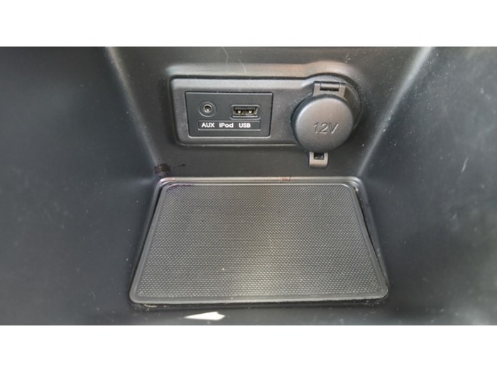 KiaVenga 1.4 CVVT Drive 66 kW (90 CV) Vehículo usado en Barcelona - 15 KiaVenga 1.4 CVVT Drive 66 kW (90 CV) Vehículo usado en Barcelona - 15