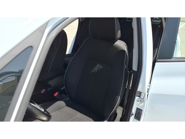 KiaVenga 1.4 CVVT Drive 66 kW (90 CV) Vehículo usado en Barcelona - 20