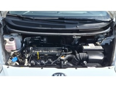 Kia Venga 1.4 CVVT Drive 66 kW (90 CV) Kia Venga 1.4 CVVT Drive 66 kW (90 CV)