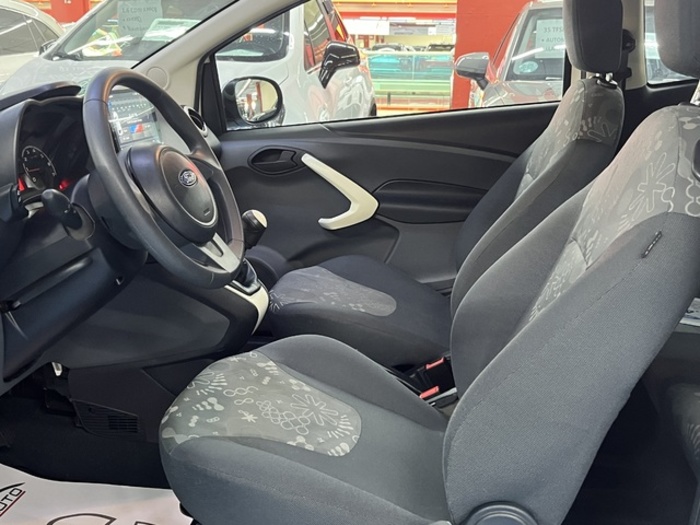 FordKa 1.2 Duratec S&S Titanium+ 51 kW (69 CV) Vehículo usado en Barcelona - 8 FordKa 1.2 Duratec S&S Titanium+ 51 kW (69 CV) Vehículo usado en Barcelona - 8