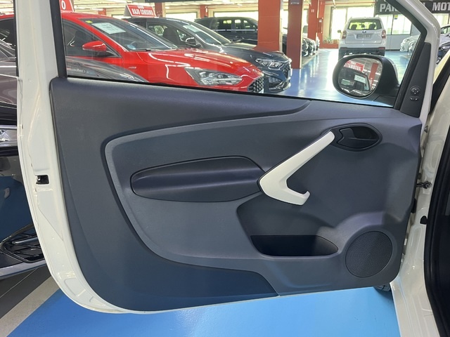 FordKa 1.2 Duratec S&S Titanium+ 51 kW (69 CV) Vehículo usado en Barcelona - 12