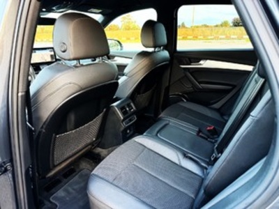 Audi Q5 Black line 35 TDI 120 kW (163 CV) S tronic Audi Q5 Black line 35 TDI 120 kW (163 CV) S tronic