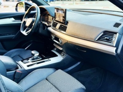 Audi Q5 Black line 35 TDI 120 kW (163 CV) S tronic Audi Q5 Black line 35 TDI 120 kW (163 CV) S tronic